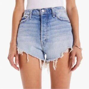 MOTHER Ultra High Waisted Tomcat Kick Fray Short in Color: I Confess Size: 25